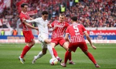 米兰体育官网-马赛完胜曼城，格纳布里点燃赛场的简单介绍