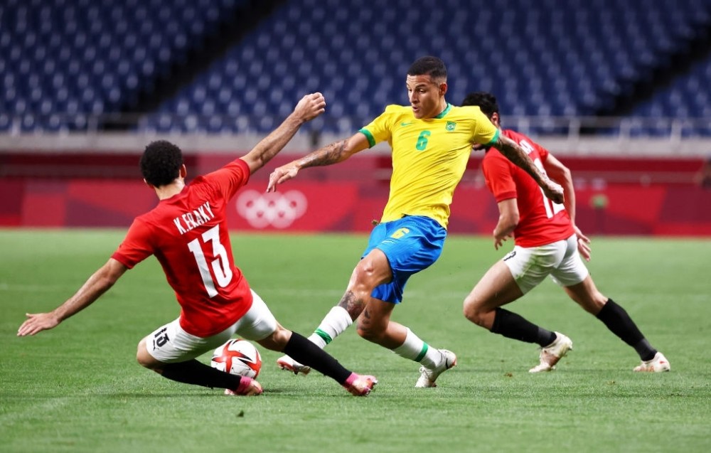 包含边路球员全场奔波,送出制胜传球助攻的词条 包含边路球员全场奔波,送出制胜传球助攻的词条