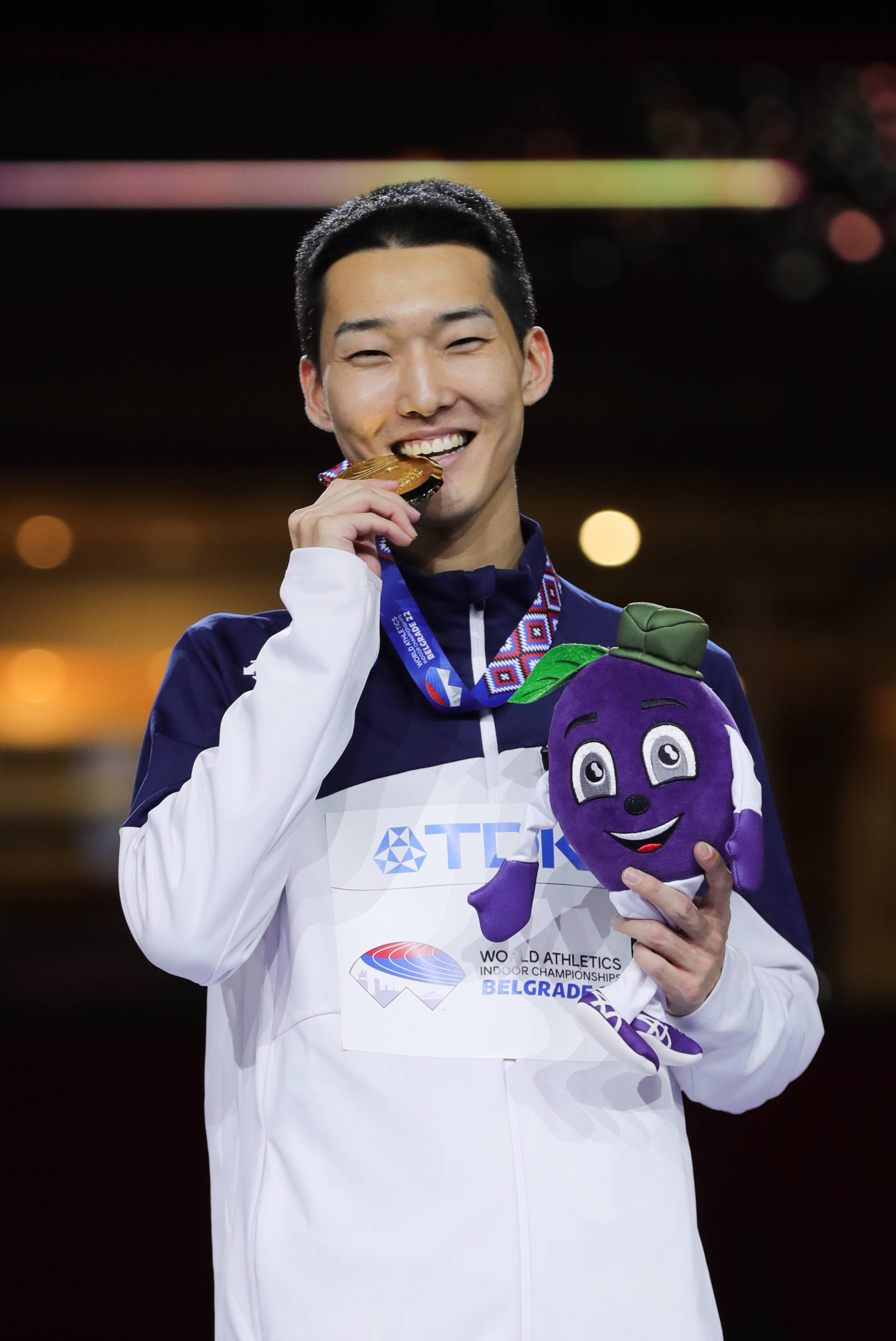 室内体操比赛男子项目韩国选手雄霸的简单介绍 室内体操比赛男子项目韩国选手雄霸的简单介绍