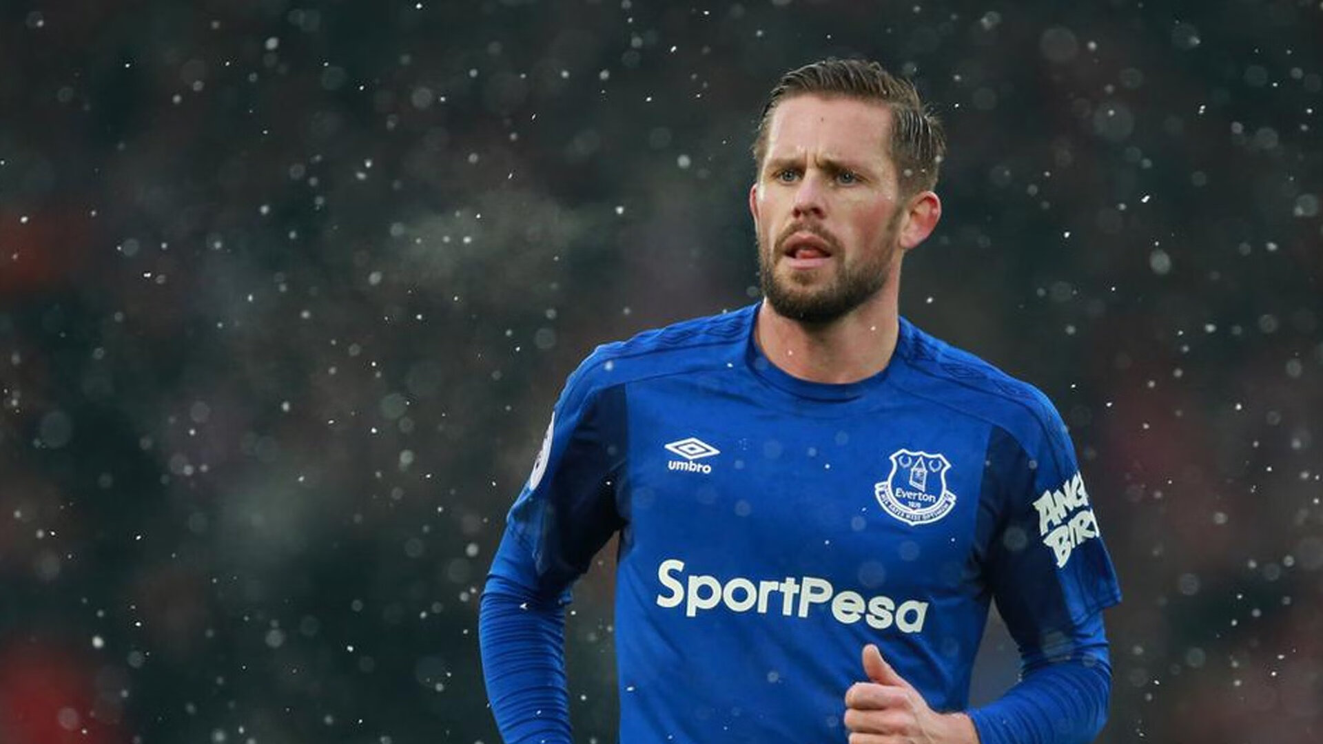 莱万一剑封喉，多特蒙德踏平圣马梅斯—关键先生的加冕之夜