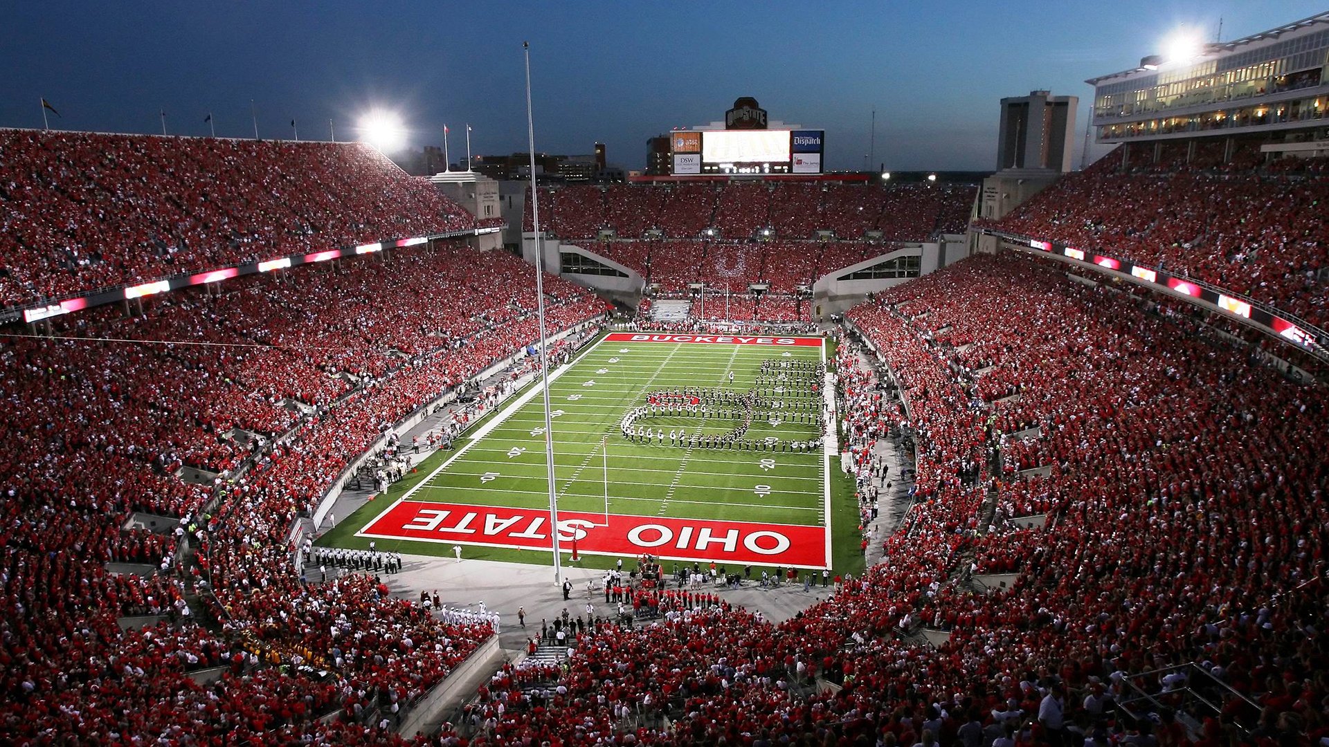 绿茵与硬木，当拜仁铁骑跨越哥伦比亚，东决烽烟再起关键战